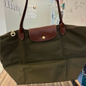 Longchamp Stylish Tote Bag